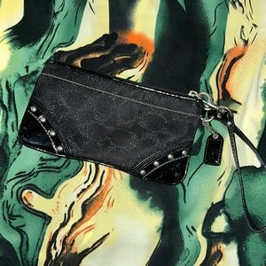 Black Coach Wristlet 💎